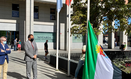 Leganés ondea la bandera de Extremadura por el día de la región