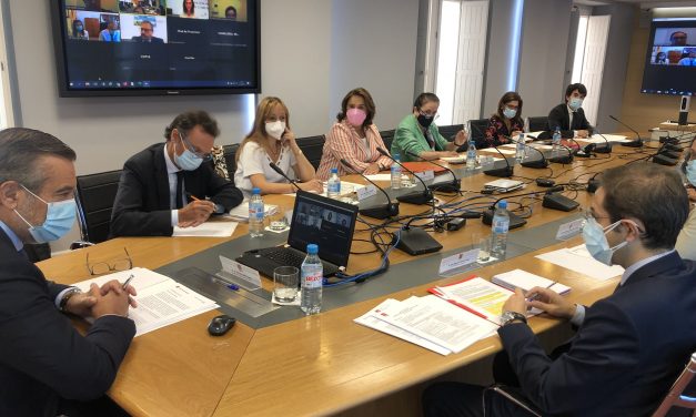 La Comunidad de Madrid promociona los mecanismos extrajudiciales de arbitraje para agilizar los procesos