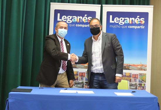El Ayuntamiento de Leganés suscribe los convenios de colaboración con las casas de Andalucía, Castilla-La Mancha y Salamanca por 25.000 euros cada uno