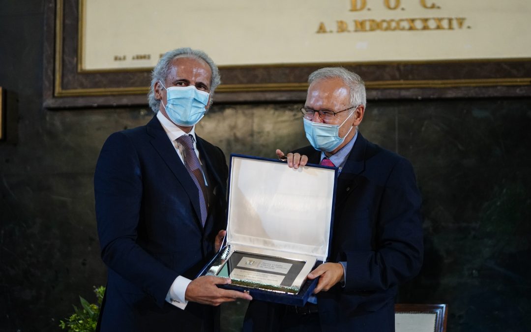 El Colegio de Médicos premia a la Comunidad de Madrid por su gestión de la pandemia