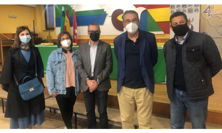 El vicealcalde y la concejala de Servicios Sociales visitan la CEMU