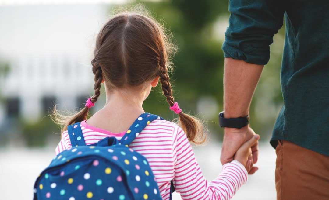 La Comunidad de Madrid busca familias para acoger a menores titulados bajo el programa «Un curso en familia»
