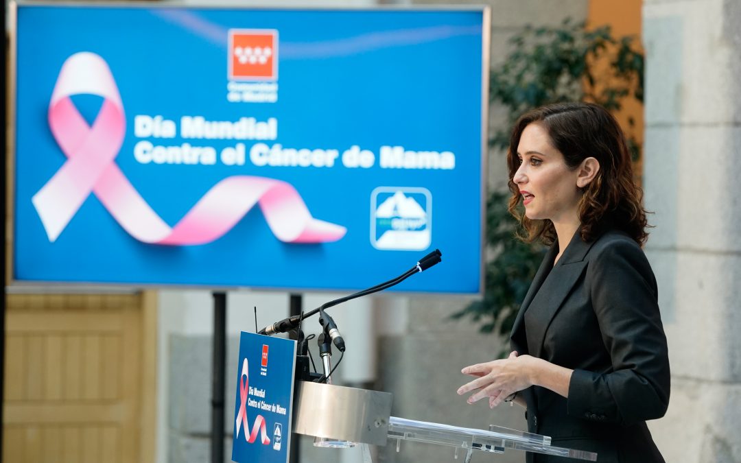 La Comunidad de Madrid anuncia una campaña de cribados masivos para detectar cáncer de mama en mujeres a partir de 50 años
