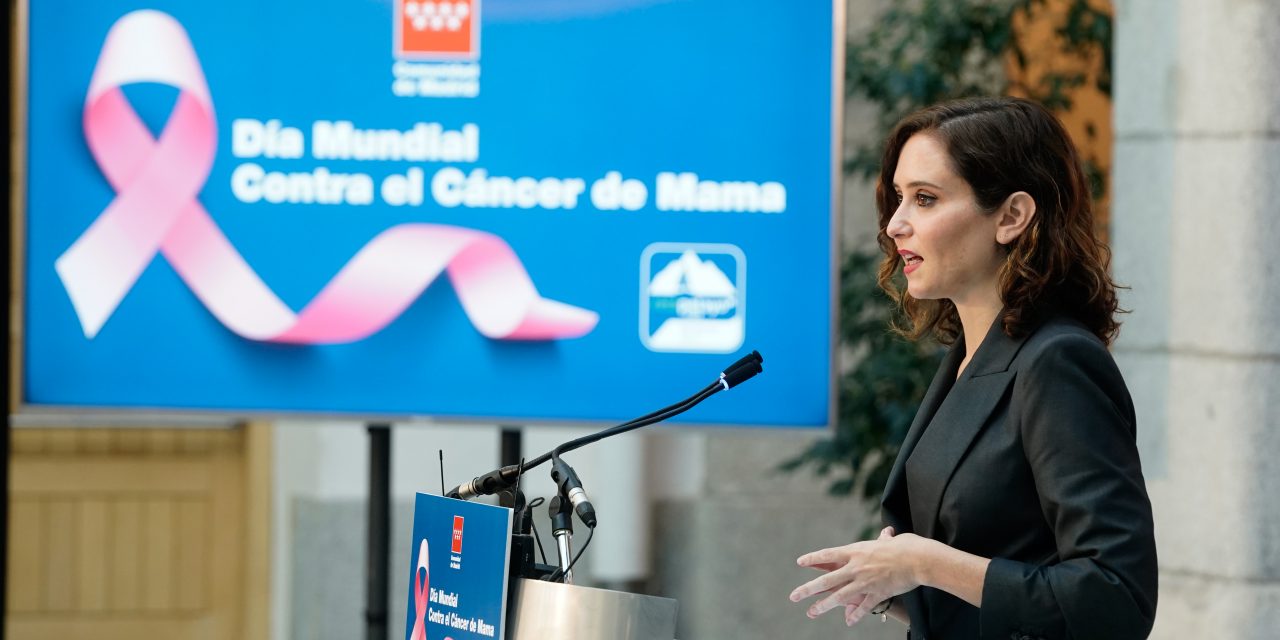 La Comunidad de Madrid anuncia una campaña de cribados masivos para detectar cáncer de mama en mujeres a partir de 50 años