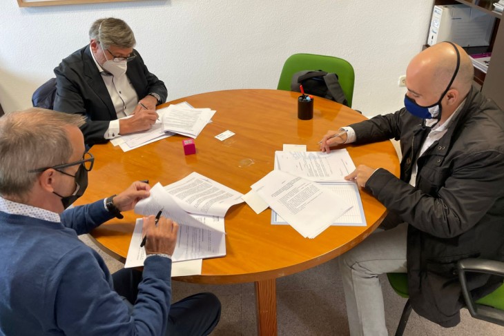Convenio de colaboración entre Ayuntamiento y entidades urbanísticas de conservación de los parques empresariales