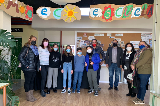 El alcalde y la concejala de Educación de Leganés visitan el CEIP Lope de Vega por el proyecto ‘Music to all’