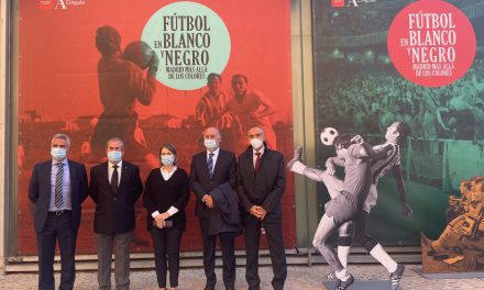 La Comunidad de Madrid presenta la exposición ‘Fútbol en blanco y negro. Madrid más allá de los colores’