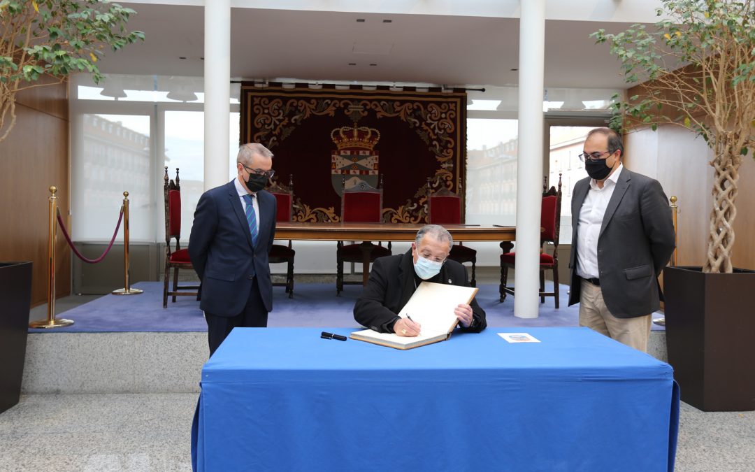 Leganés recibe al obispo de Getafe en visita oficial al municipio