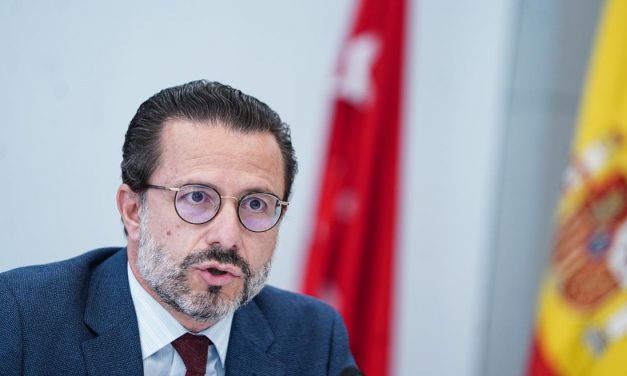 La Comunidad de Madrid aplicará la rebaja de medio punto en la escala autonómica del IRPF en 2022