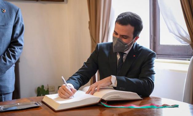 El PP Leganés reclama la marcha de Garzón del Gobierno «en defensa de la ganadería española»