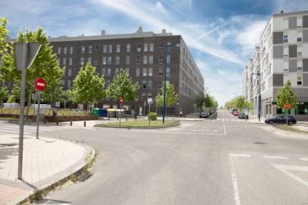 Llorente «reclama» a la Comunidad la construcción de un instituto para los barrios de Solagua y Poza del Agua