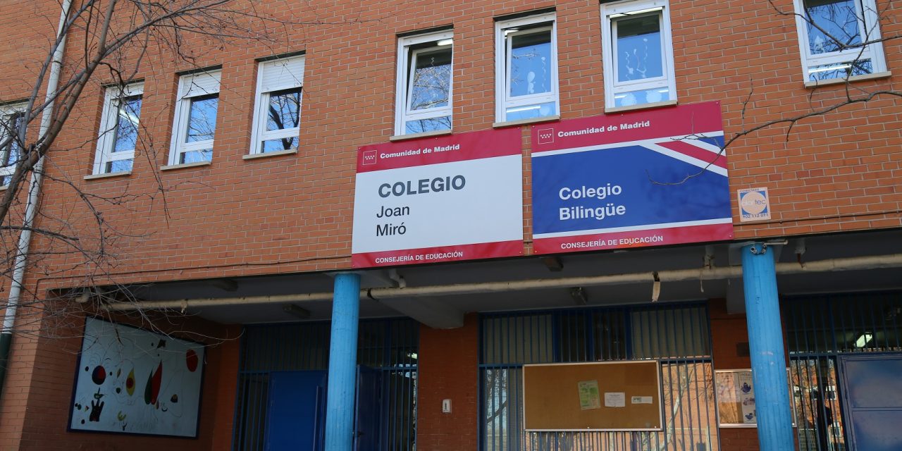 La Comunidad de Madrid ha duplicado este curso la bajada del número de alumnos por aula con la inclusión de la Educación Secundaria