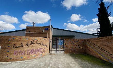Las trabajadoras de la escuela infantil Rosa Caramelo se movilizan ante el impago de sus nóminas
