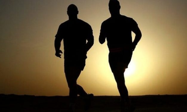 Horarios escolares adaptados, adelanto de apertura de piscinas y vigilancia de la temperatura en centros sanitarios y transporte público: así es el Plan regional contra el calor