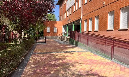 El Ayuntamiento de Leganés renueva el pavimento del colegio Miguel Delibes para mejorar la accesibilidad