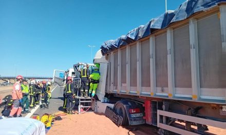 Heridos dos camioneros al colisionar en la M-50 a la altura de Leganés