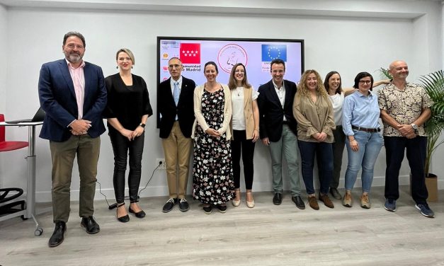 Acuerdo pionero en Leganés para abrir el mundo del tenis a estudiantes de ciclos formativos