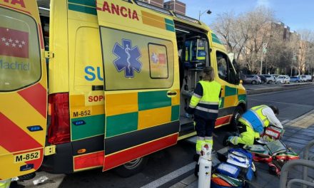 Dos septuagenarios heridos en Leganés tras ser atropellados por un autobús