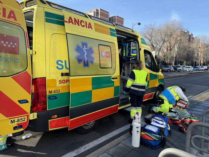 Dos septuagenarios heridos en Leganés tras ser atropellados por un autobús