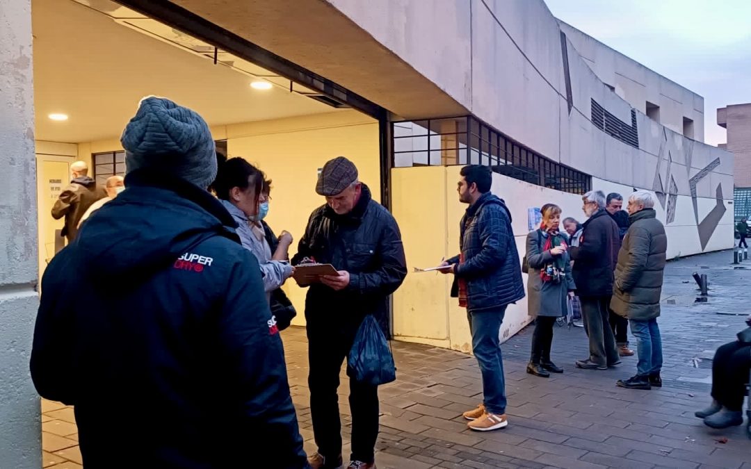 El PSOE de Leganés recoge firmas para reclamar la reapertura «con todos los servicios» de las Urgencias de Los Pedroches y La Fortuna