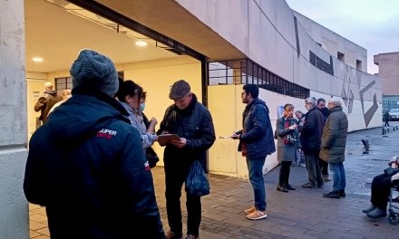 El PSOE de Leganés recoge firmas para reclamar la reapertura «con todos los servicios» de las Urgencias de Los Pedroches y La Fortuna