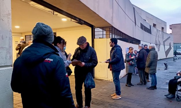 El PSOE de Leganés recoge firmas para reclamar la reapertura «con todos los servicios» de las Urgencias de Los Pedroches y La Fortuna