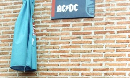 Leganés rinde tributo a AC/DC en su 50 aniversario