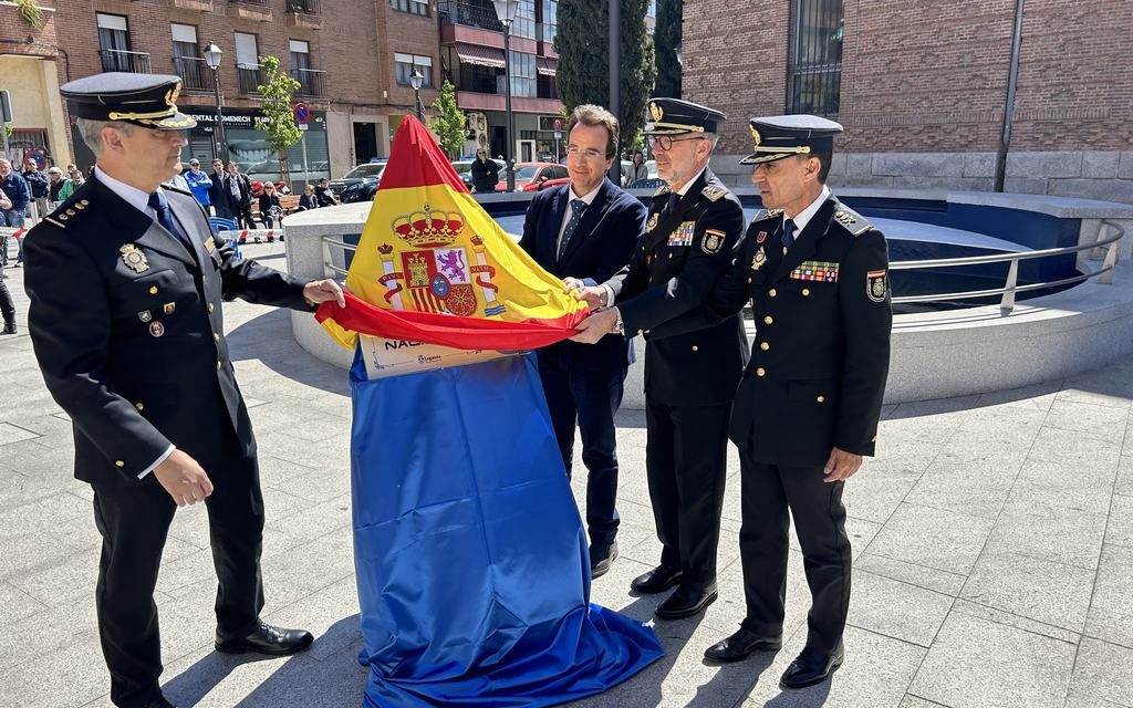 Leganés dedica nuevo un espacio peatonal a la Policía Nacional en la conmemoración de su bicentenario