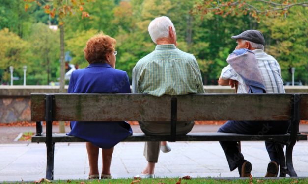 Leganés inaugura un «Banco para compartir» para combatir la soledad no deseada