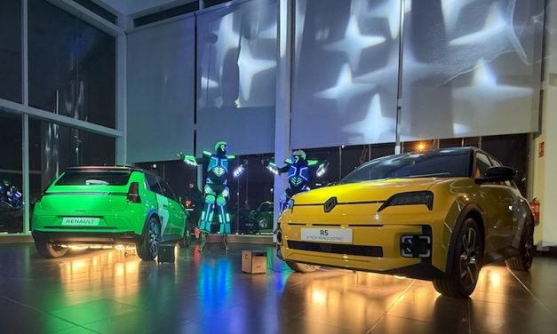 Automoción Qualitauto celebra la R5VOLUCIÓN en una noche mágica