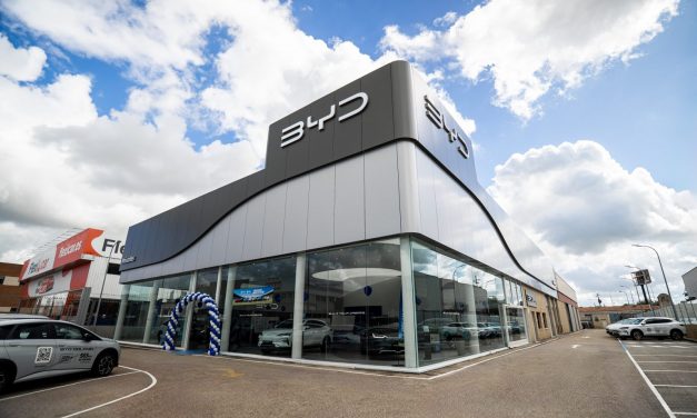 Abre el Móstoles el nuevo concesionario BYD del grupo Astara Retail