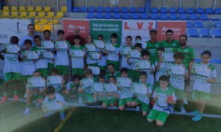 El concejal de Servicios Sociales y Familia de visita el Campus de Verano de la Asociación Pepinito de Leganés