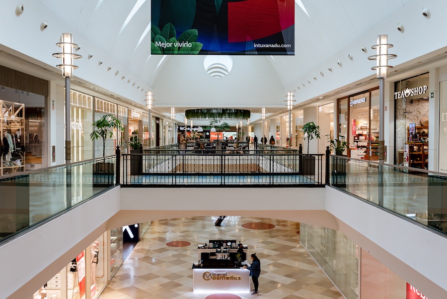 intu Xanadú se transforma en un escenario musical futurista para celebrar el Black Friday