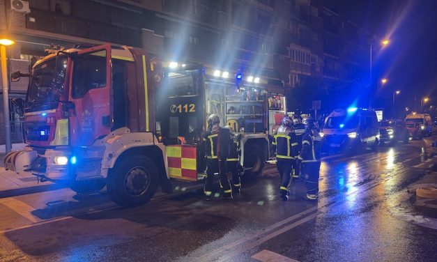 Once personas evacuadas y cuatro hospitalizadas por un incendio en un edificio de Leganés