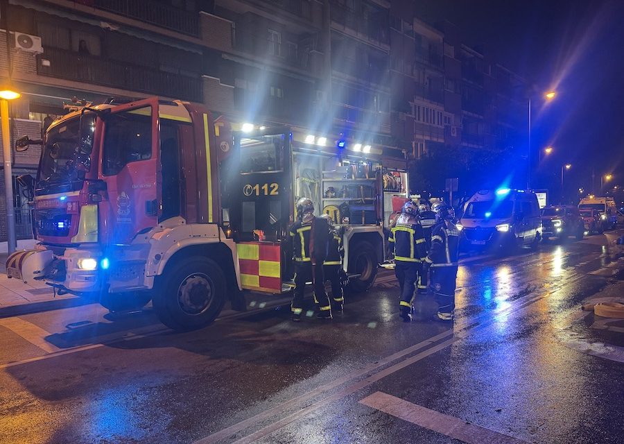 Once personas evacuadas y cuatro hospitalizadas por un incendio en un edificio de Leganés