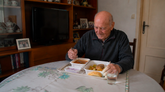 Un nuevo servicio de catering a domicilio facilitará una alimentación saludable a 50 mayores dependientes de Leganés