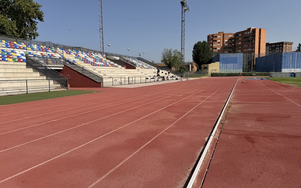 Leganés invertirá más de 300.000 euros en la mejora de las pistas de atletismo de El Carrascal y las piscinas municipales